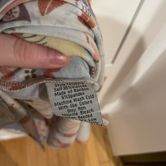 Johnny Was Blue Tunic Top Size Large with multicolor floral design - Picture 4 of 4